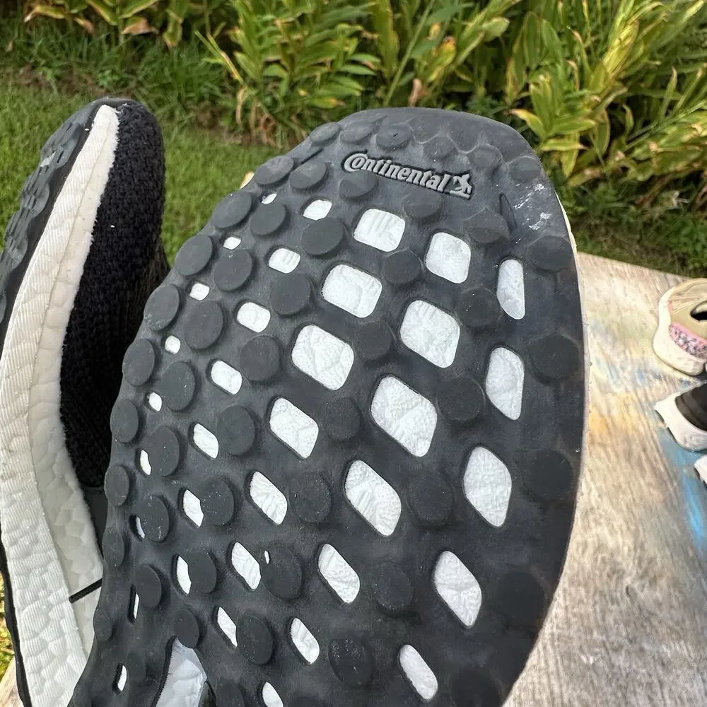 RARE Ultraboost Adidas 4.0 DNA Black Shoes Size Men’s 7.5 999
